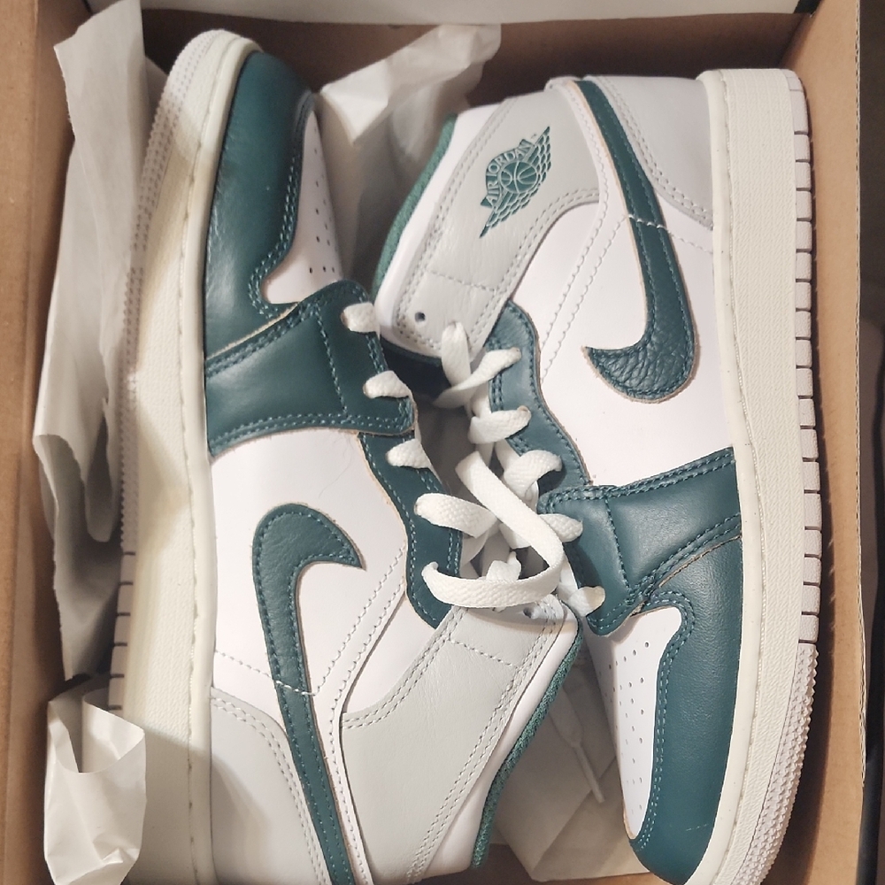 Nike Air Jordan 1 Mid Green and White Shoes. New Never Worn.